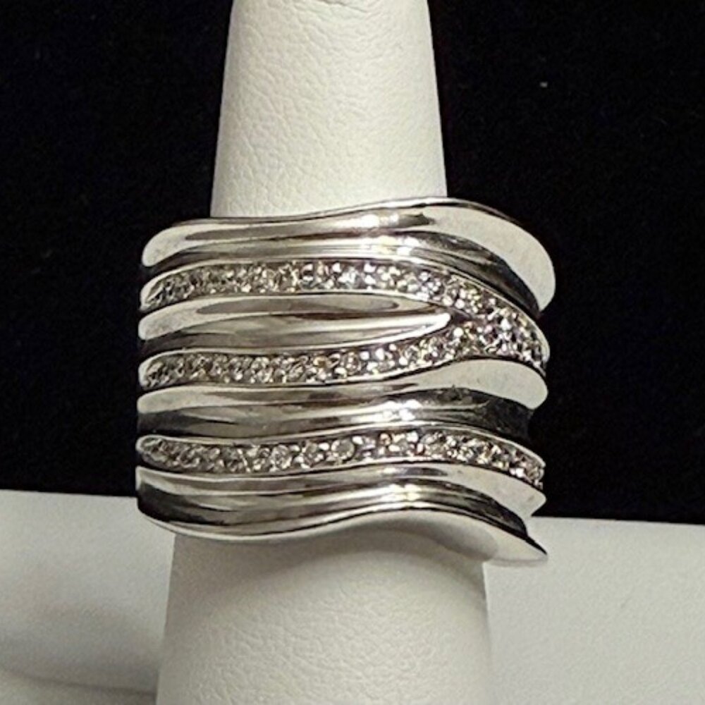 Lia Sophia "REVVED UP" Ring